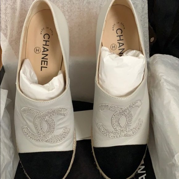 Chanel Espadrilles Size 8.5 - Picture 2 of 2